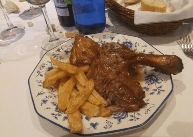 Asador Zalla carne con guarnición